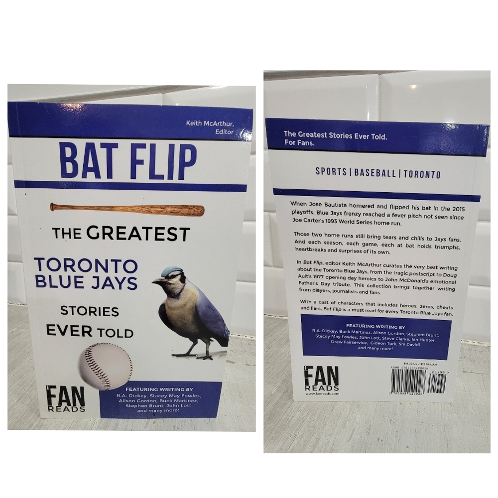 Toronto Blue Jays Baseball MLB Collectables Set Bear, Vintage Wall Clock & Book - Picture 10 of 17